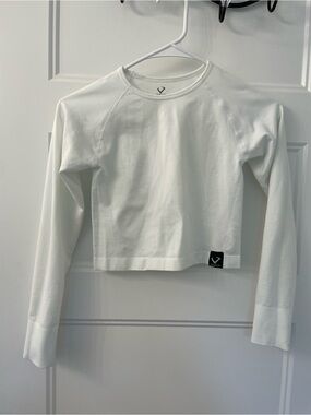 M - workout crop top - long sleeve